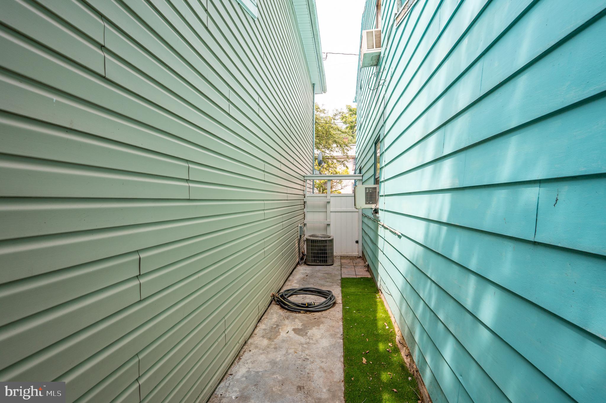 MARTINSBURG CITY - Residential