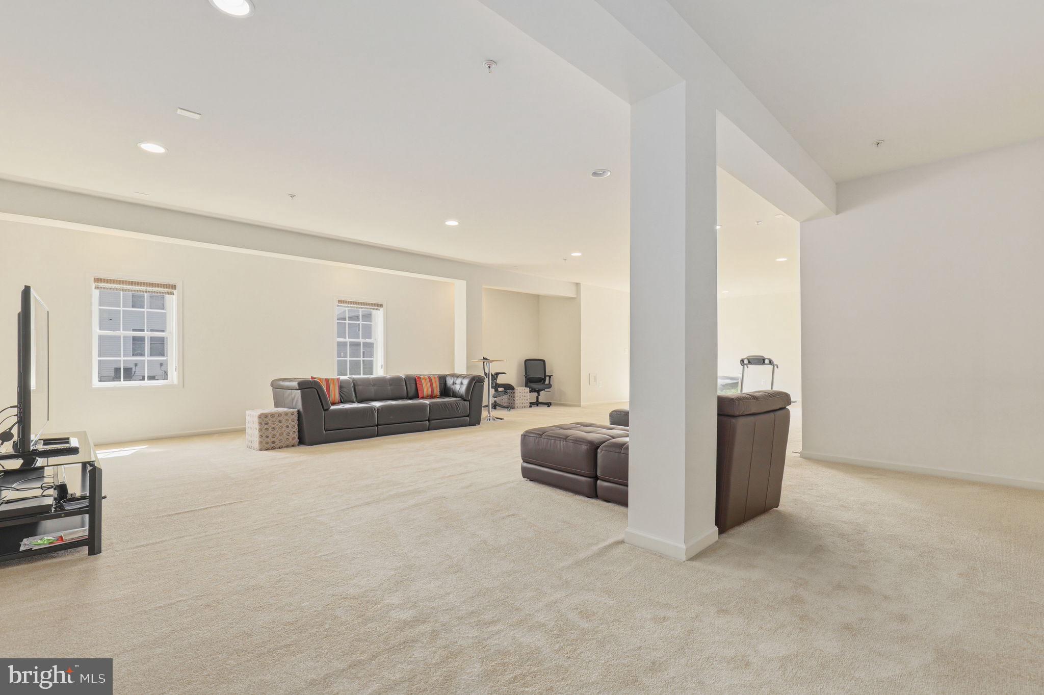 POPLAR RUN - Residential