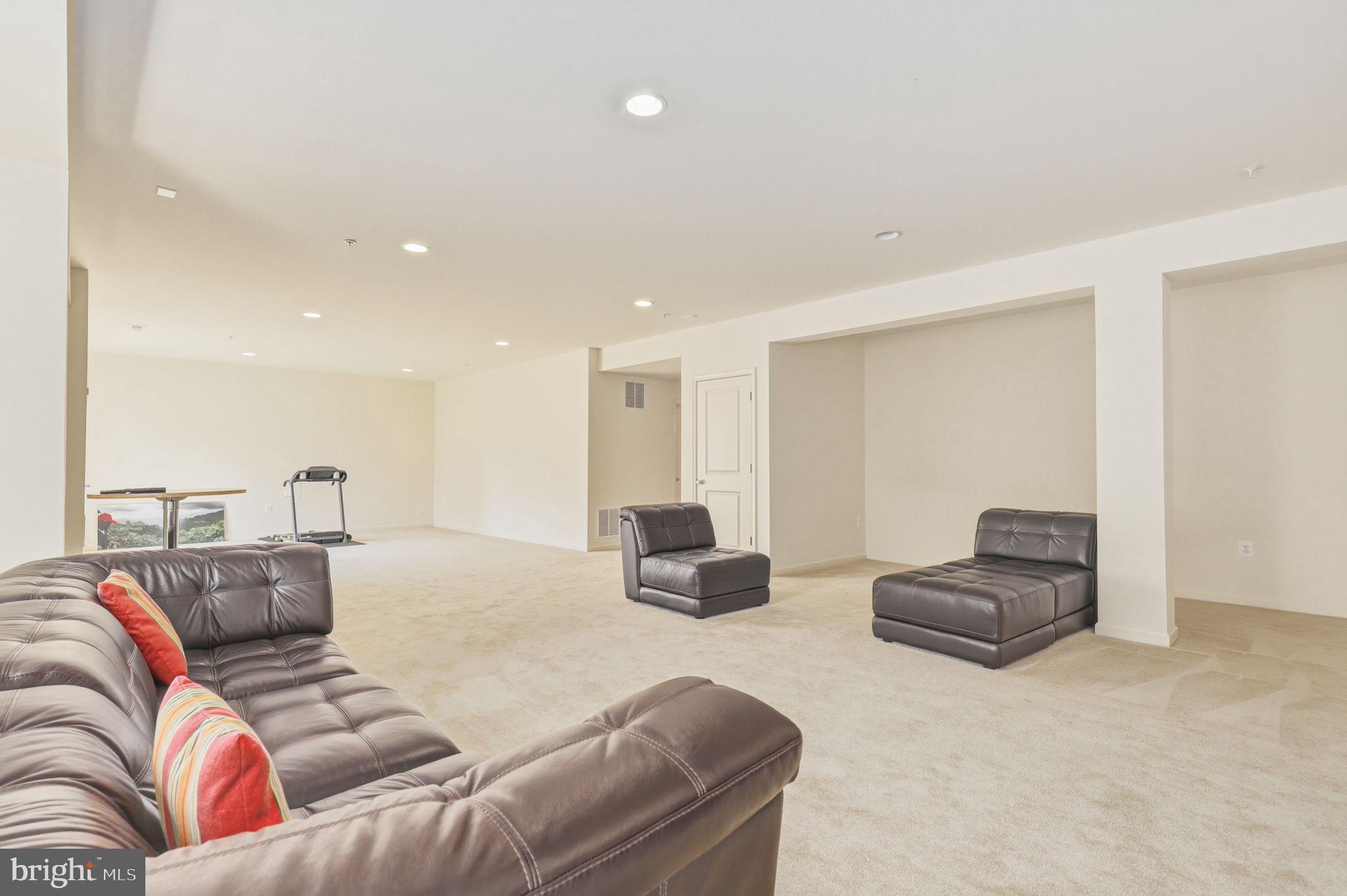 POPLAR RUN - Residential