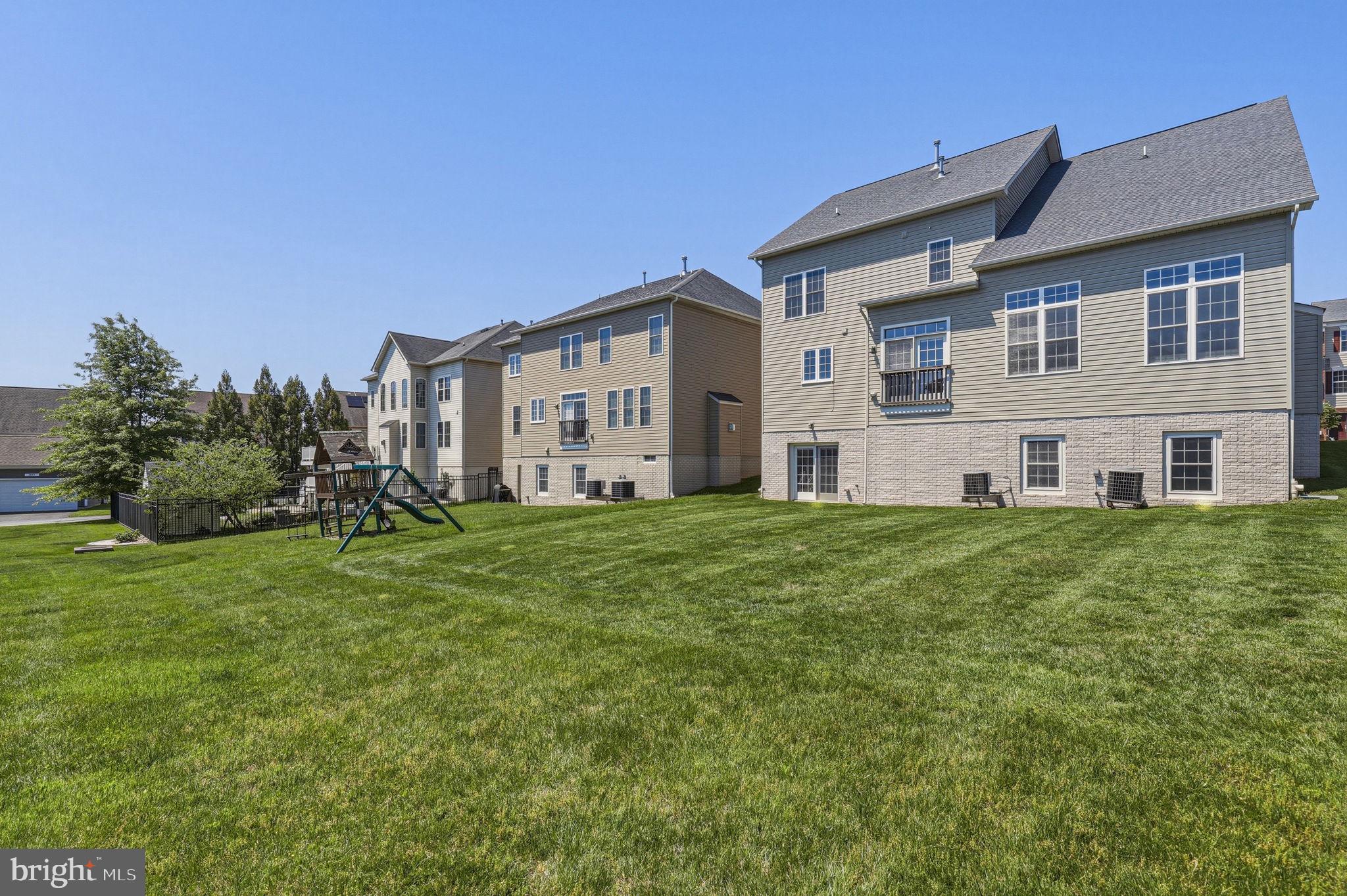 POPLAR RUN - Residential