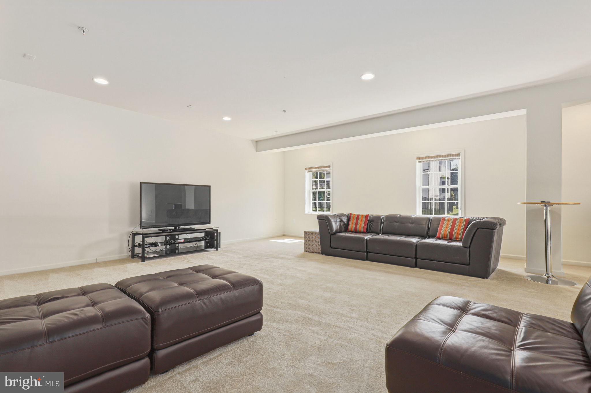 POPLAR RUN - Residential