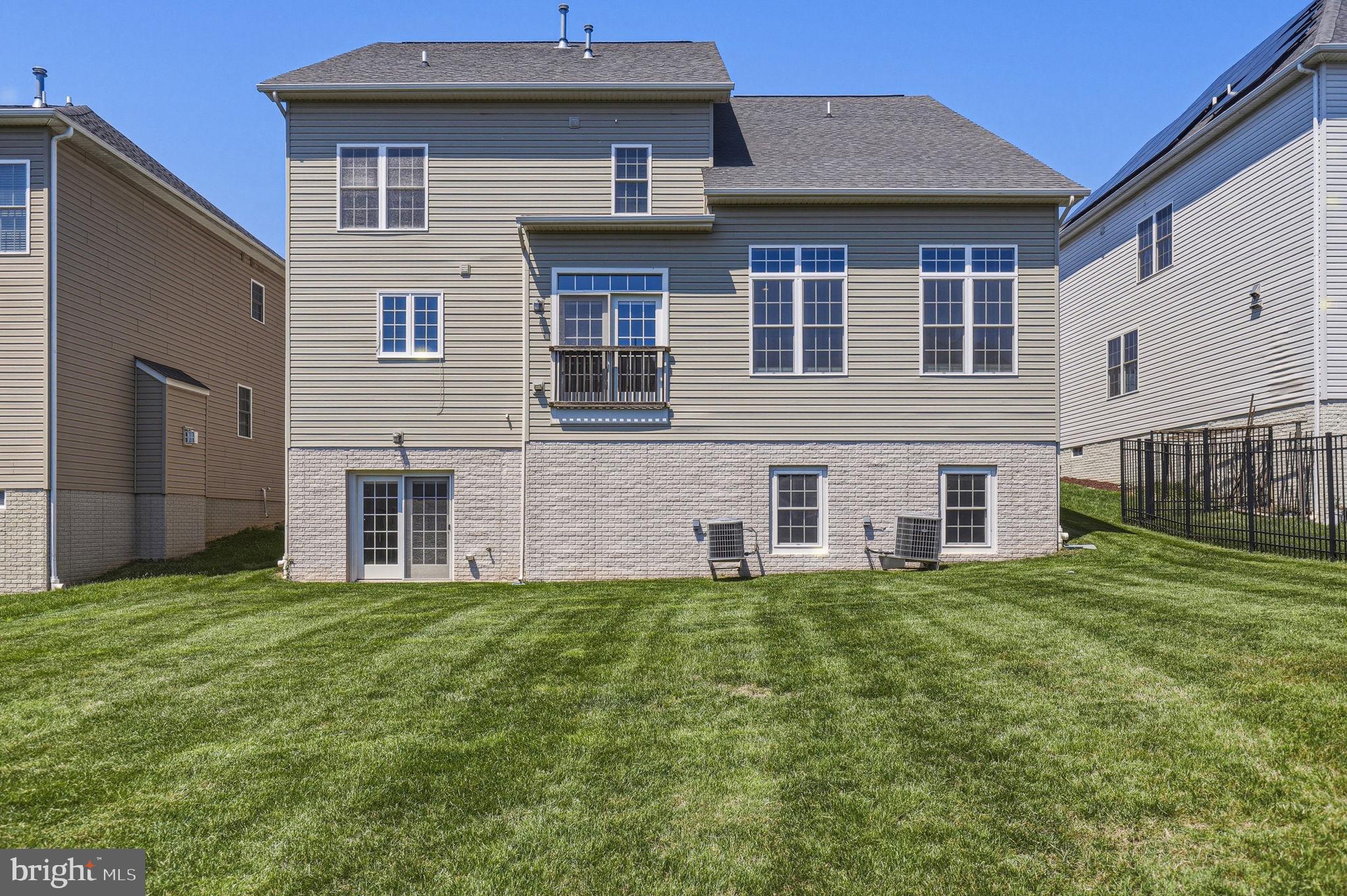 POPLAR RUN - Residential