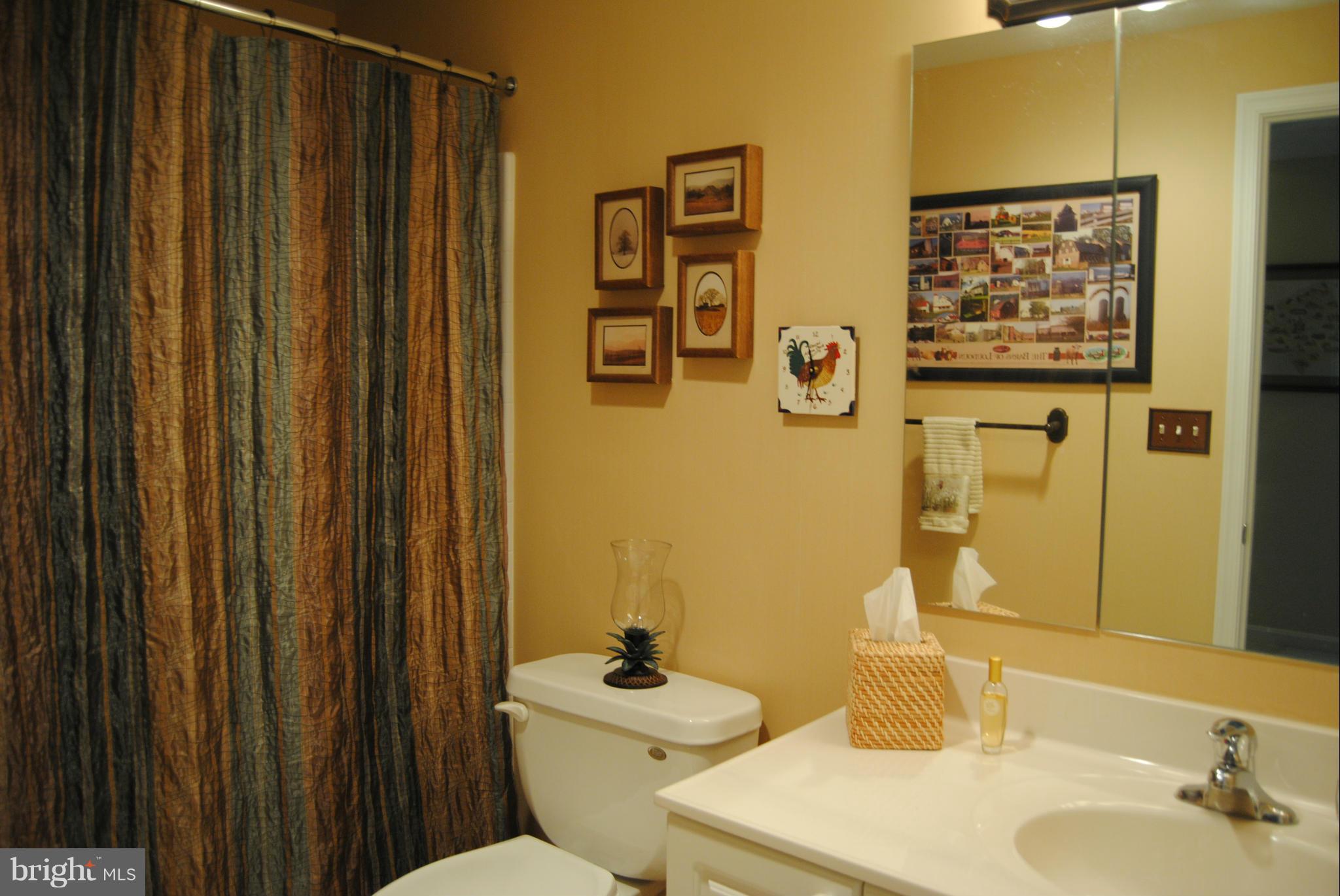 LANSDOWNE WOODS LEISURE WORLD - Residential