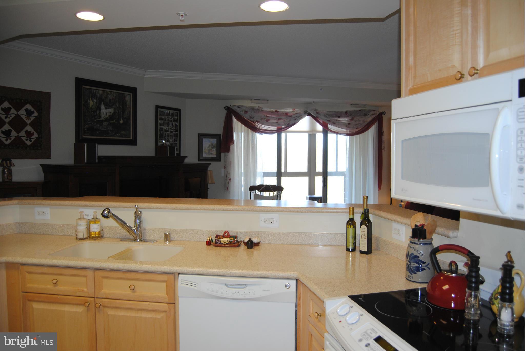 LANSDOWNE WOODS LEISURE WORLD - Residential