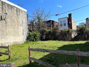 Great location and a Great opportunity for Developers or buy and hold investors!!!. Close to all major roadways. Records state the lot is (50 x 14) and buyers must do the due diligence if they want to verify if this is correct. Buyer is responsible for any and all surveys and test. DON'T LET THIS ONE SLIP AWAY AS I AM SURE IT WILL NOT LAST!!!..