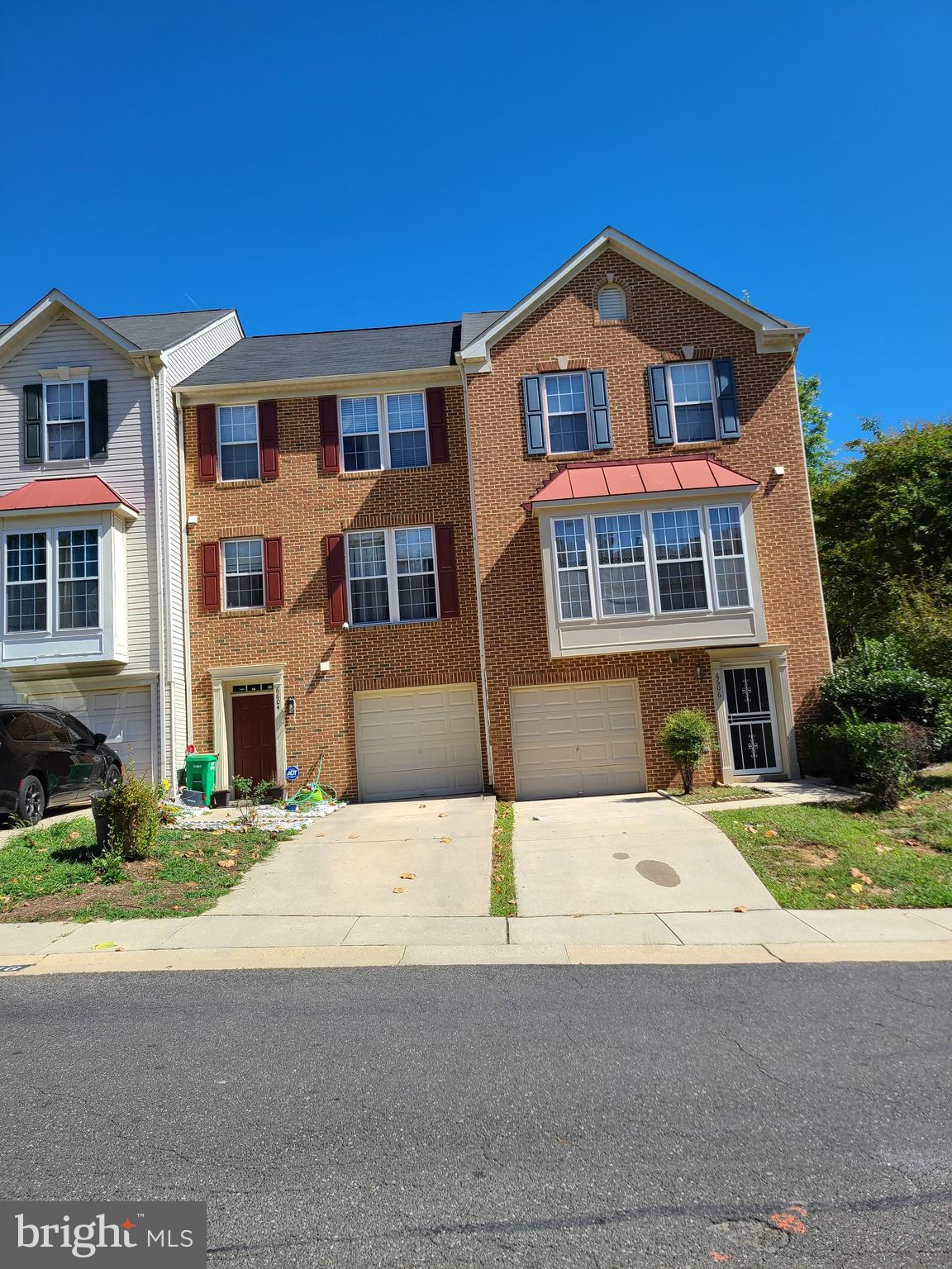 LANDOVER MEWS-PLAT FIVE> - Residential