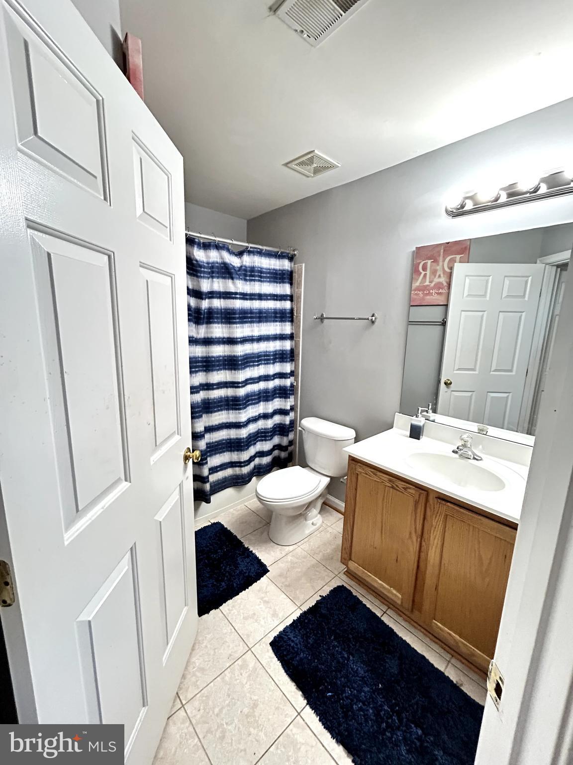 LANDOVER MEWS-PLAT FIVE> - Residential