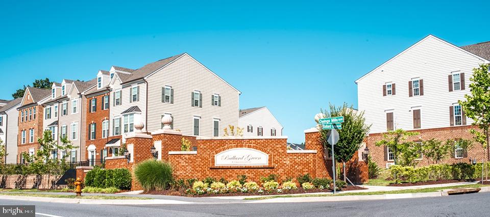 9453 JAMES MACGOWAN LANE 428