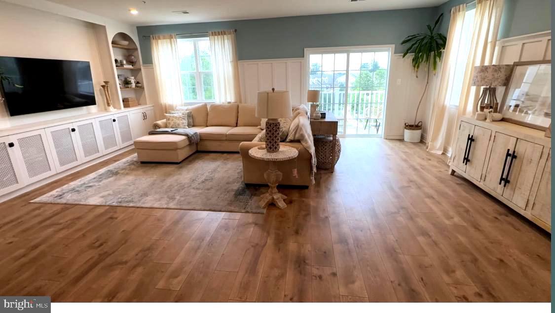 9453 JAMES MACGOWAN LANE 428