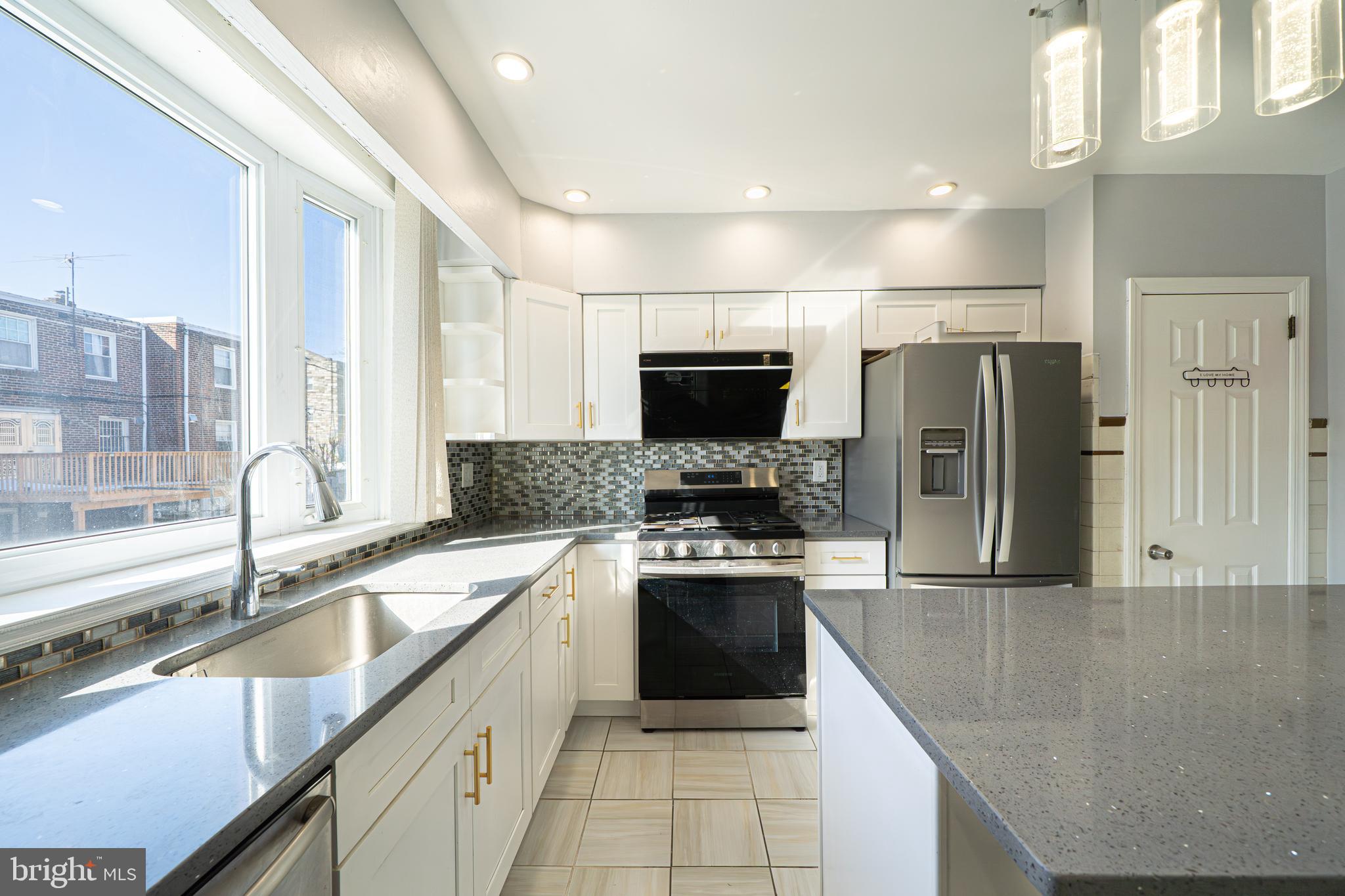 MAYFAIR - Residential