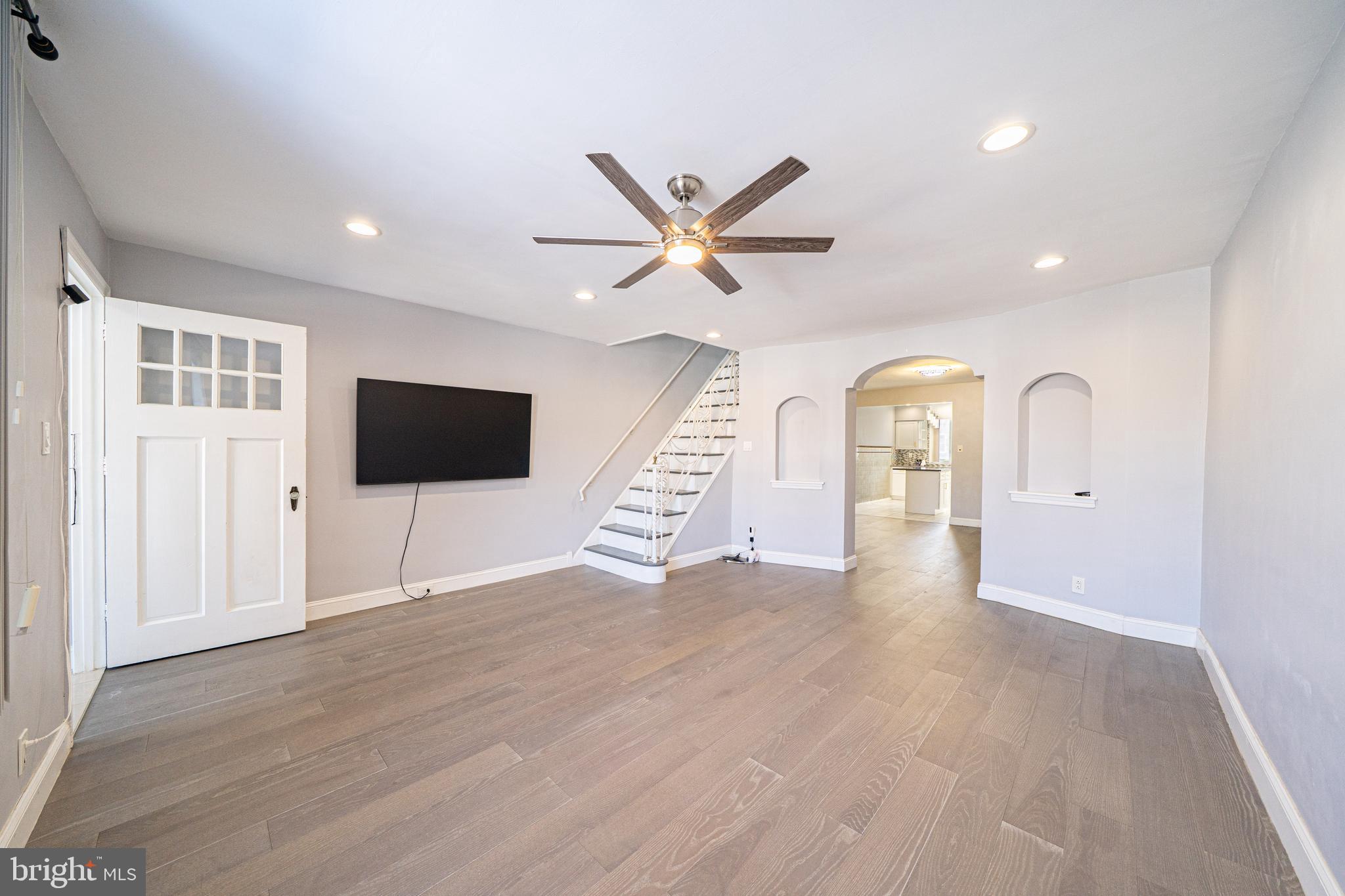 MAYFAIR - Residential