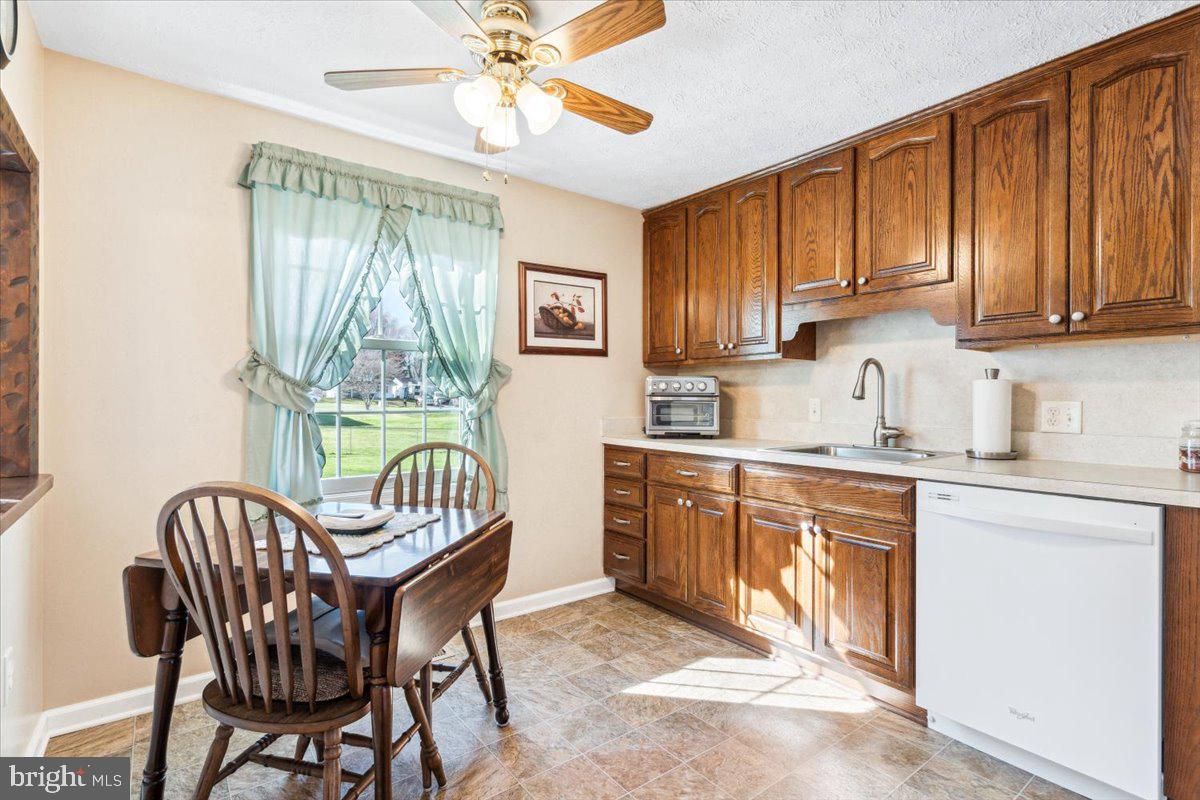 FOUNTAINDALE SOUTH - Residential