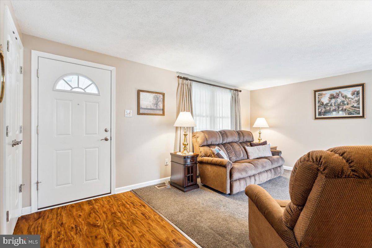 FOUNTAINDALE SOUTH - Residential