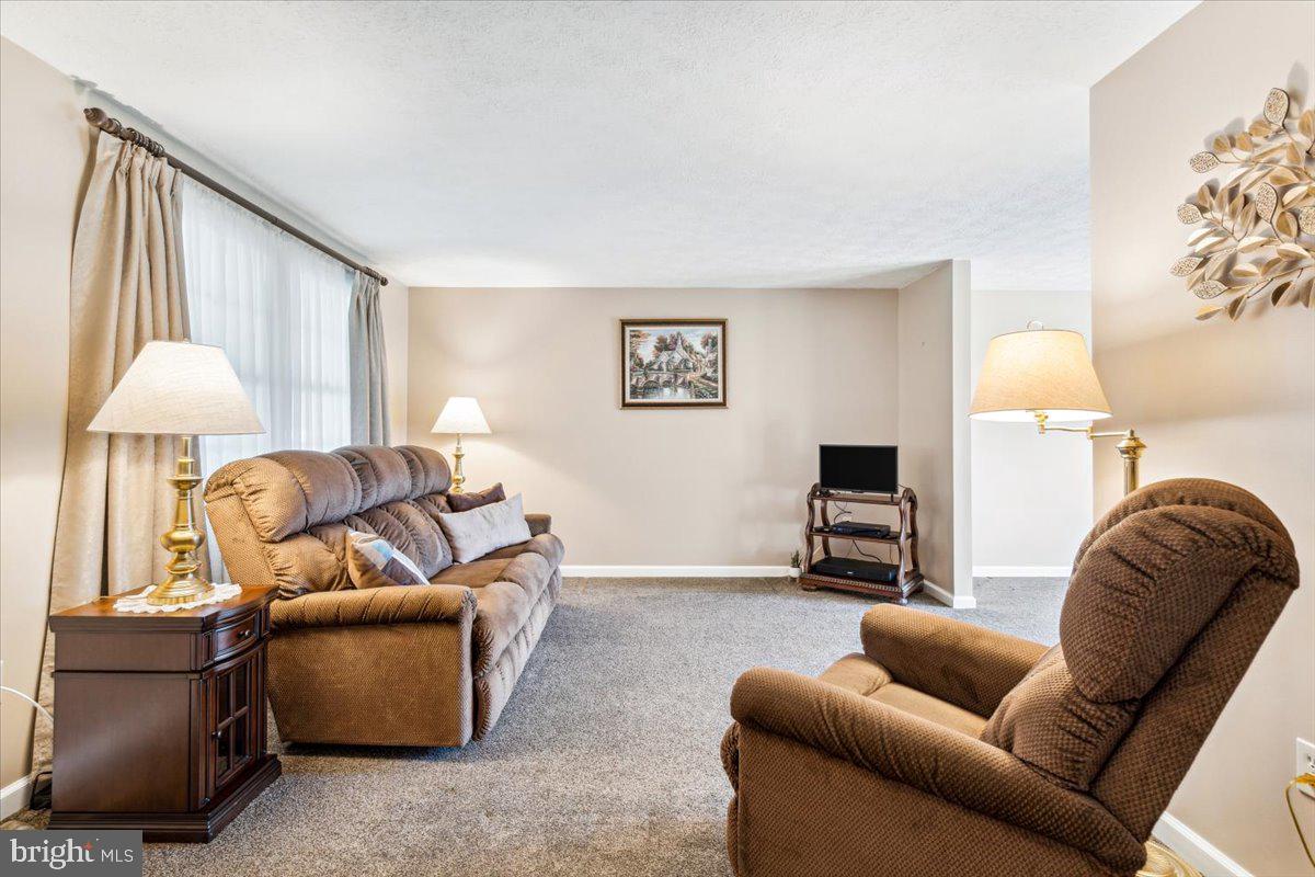 FOUNTAINDALE SOUTH - Residential