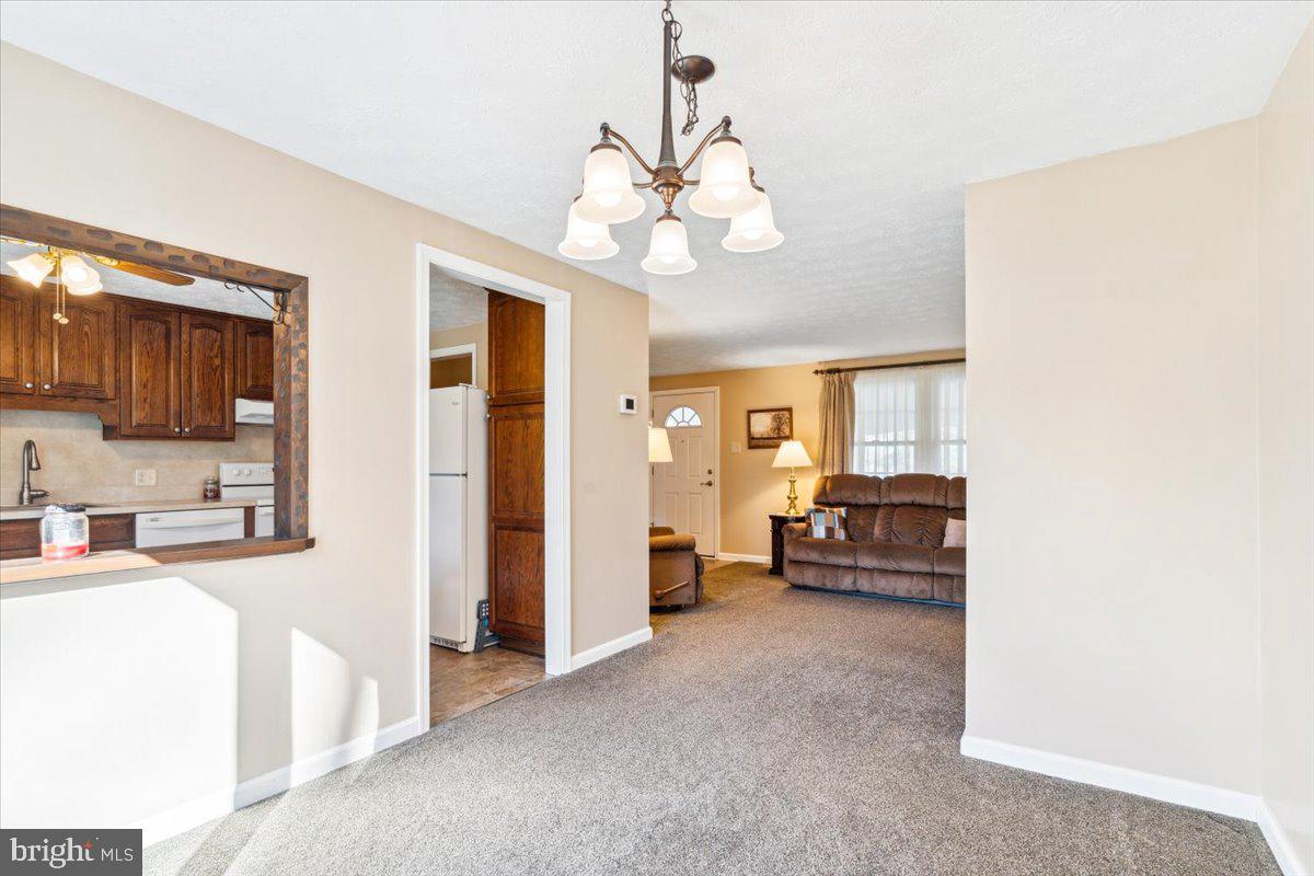 FOUNTAINDALE SOUTH - Residential