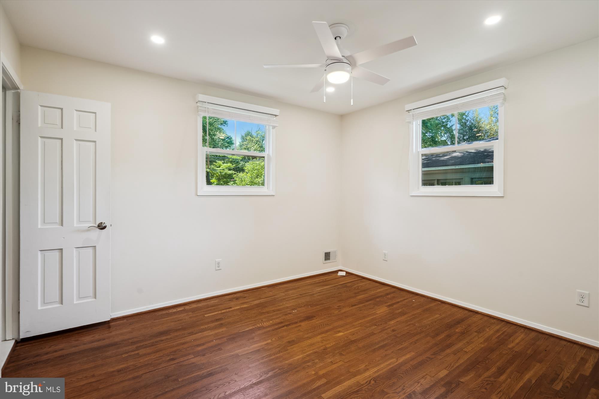 ROCK CREEK PALISADES - Residential Lease