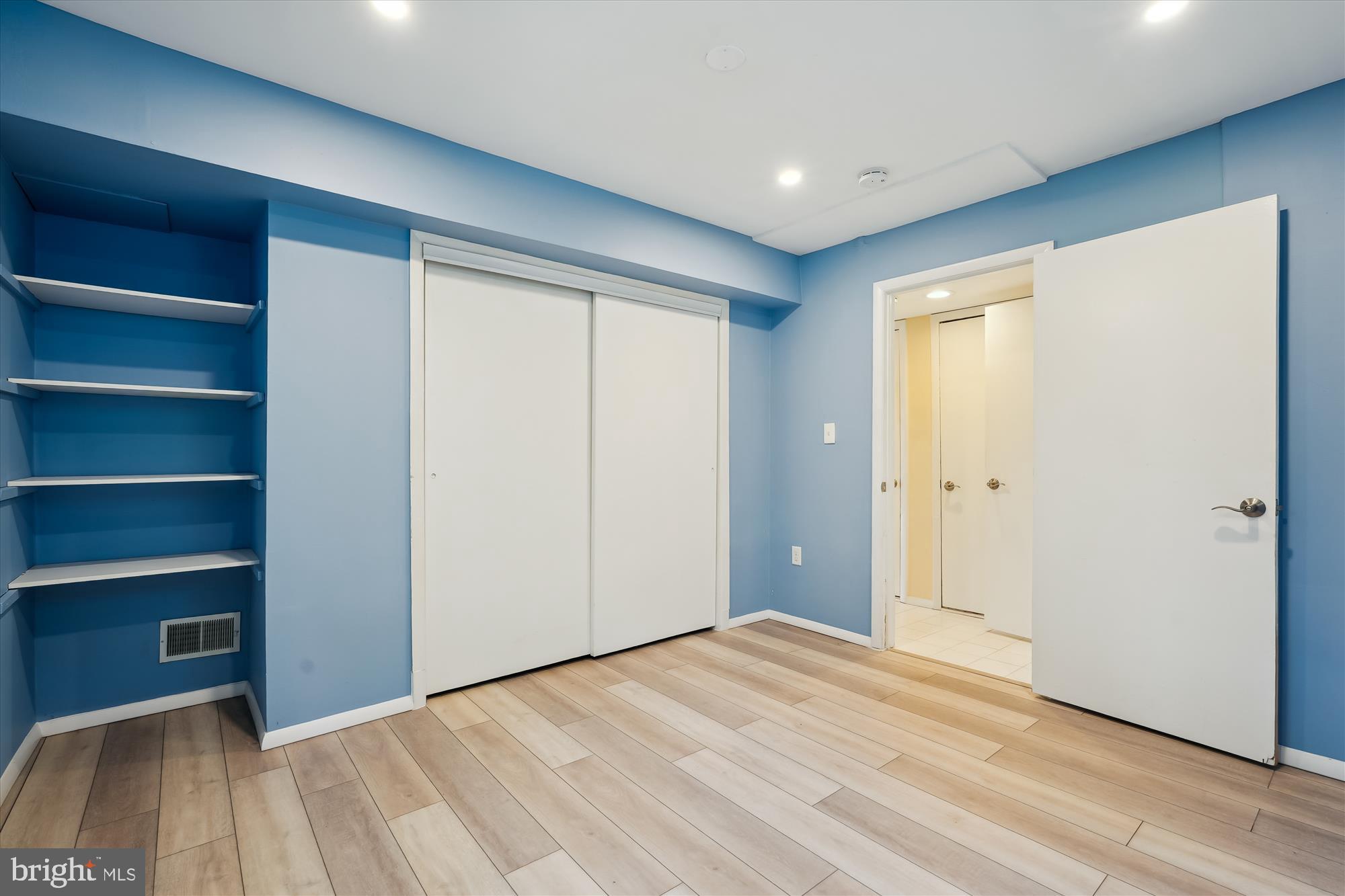 ROCK CREEK PALISADES - Residential Lease