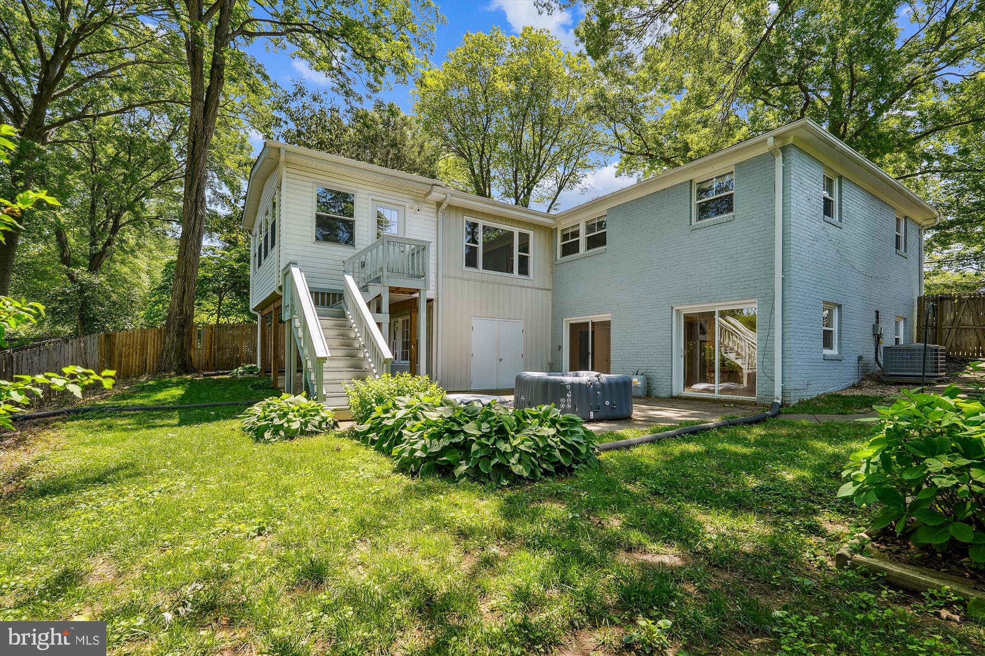 ROCK CREEK PALISADES - Residential Lease