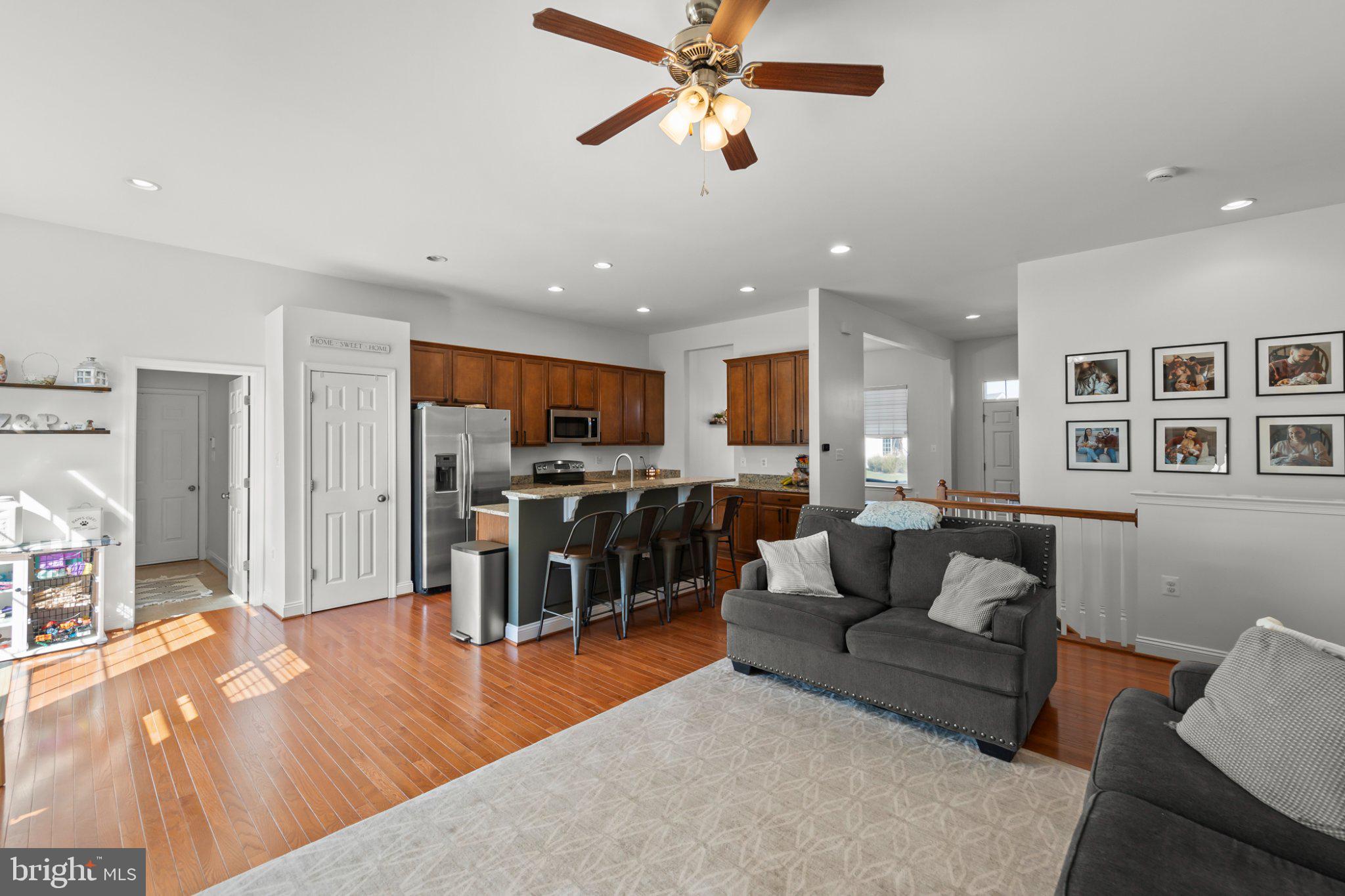 82 SERPENTINE WAY