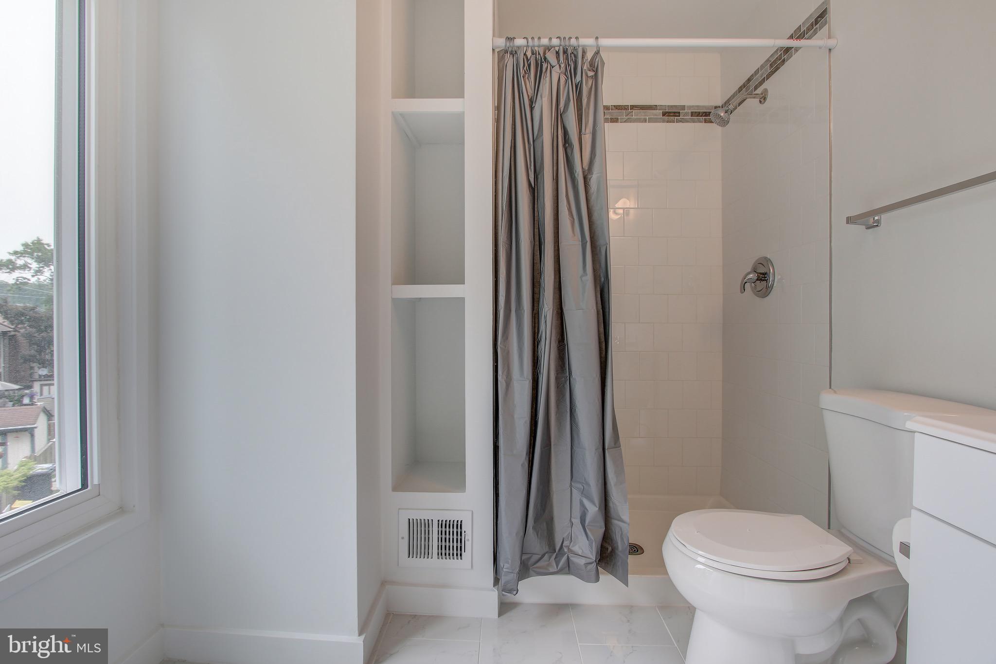 WOODMARK OF LAKE RIDGE - Residential