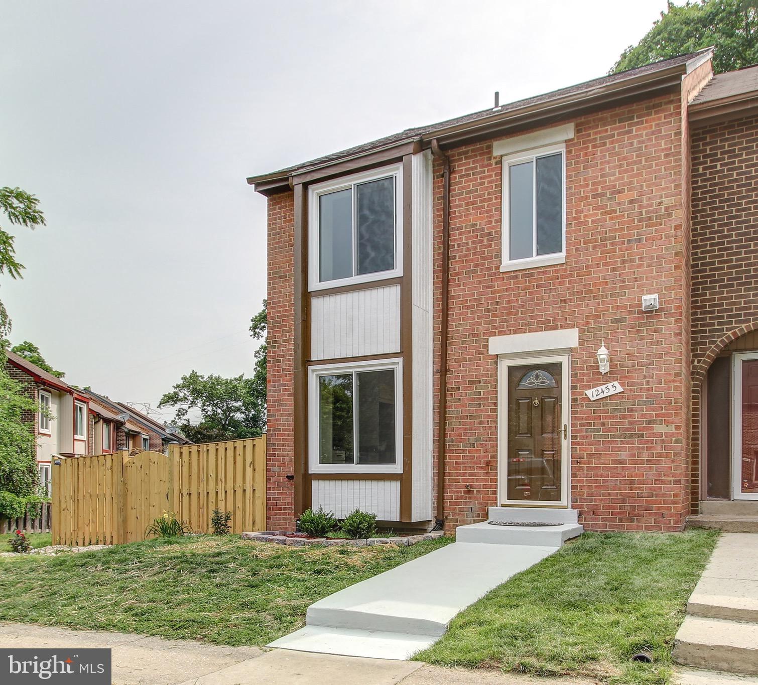 WOODMARK OF LAKE RIDGE - Residential