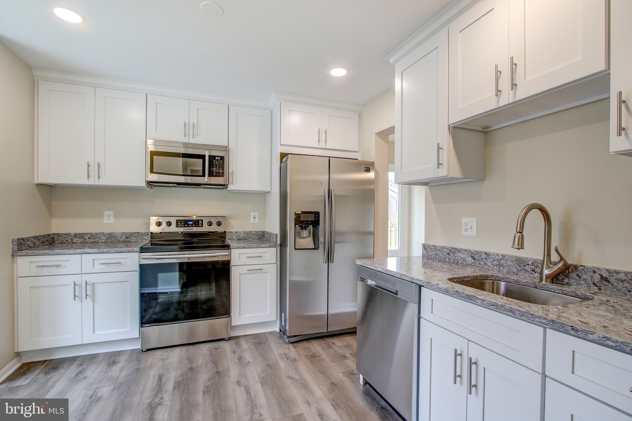 WOODMARK OF LAKE RIDGE - Residential