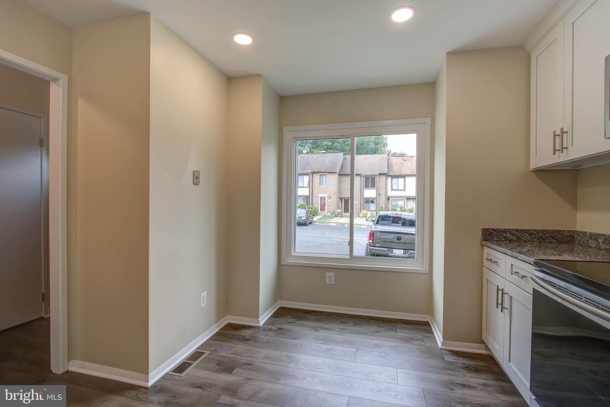 WOODMARK OF LAKE RIDGE - Residential