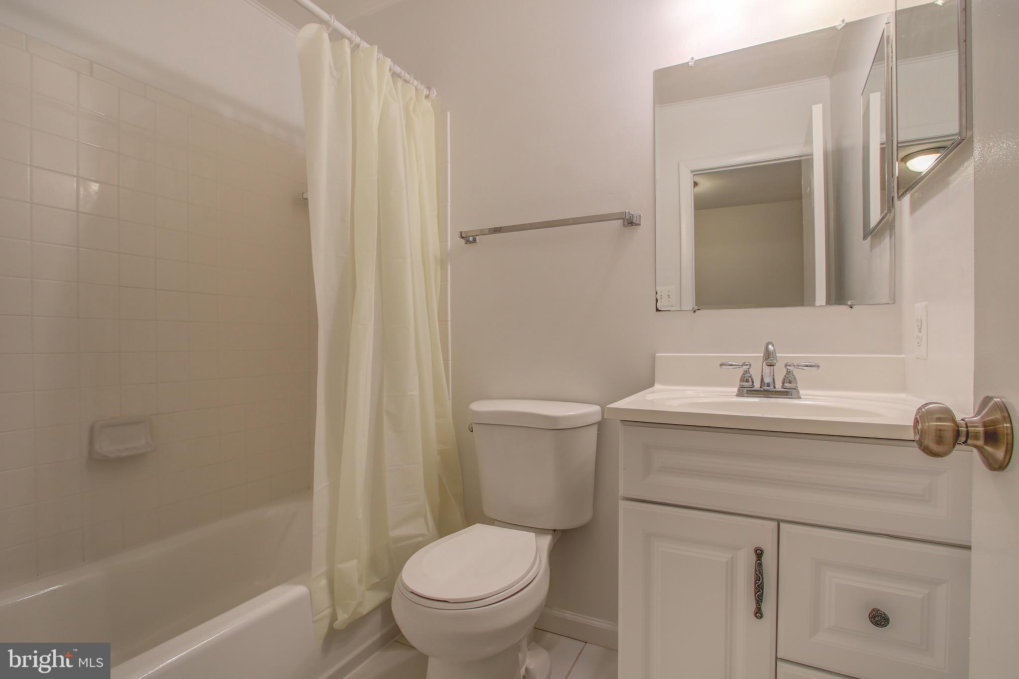 WOODMARK OF LAKE RIDGE - Residential