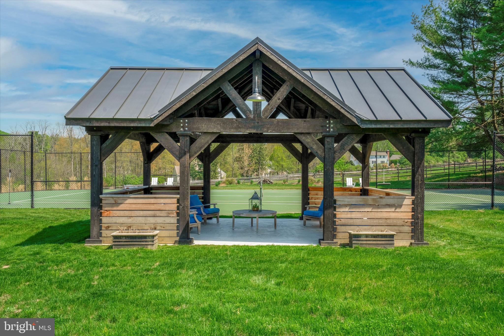 WYLLPEN FARM - Residential