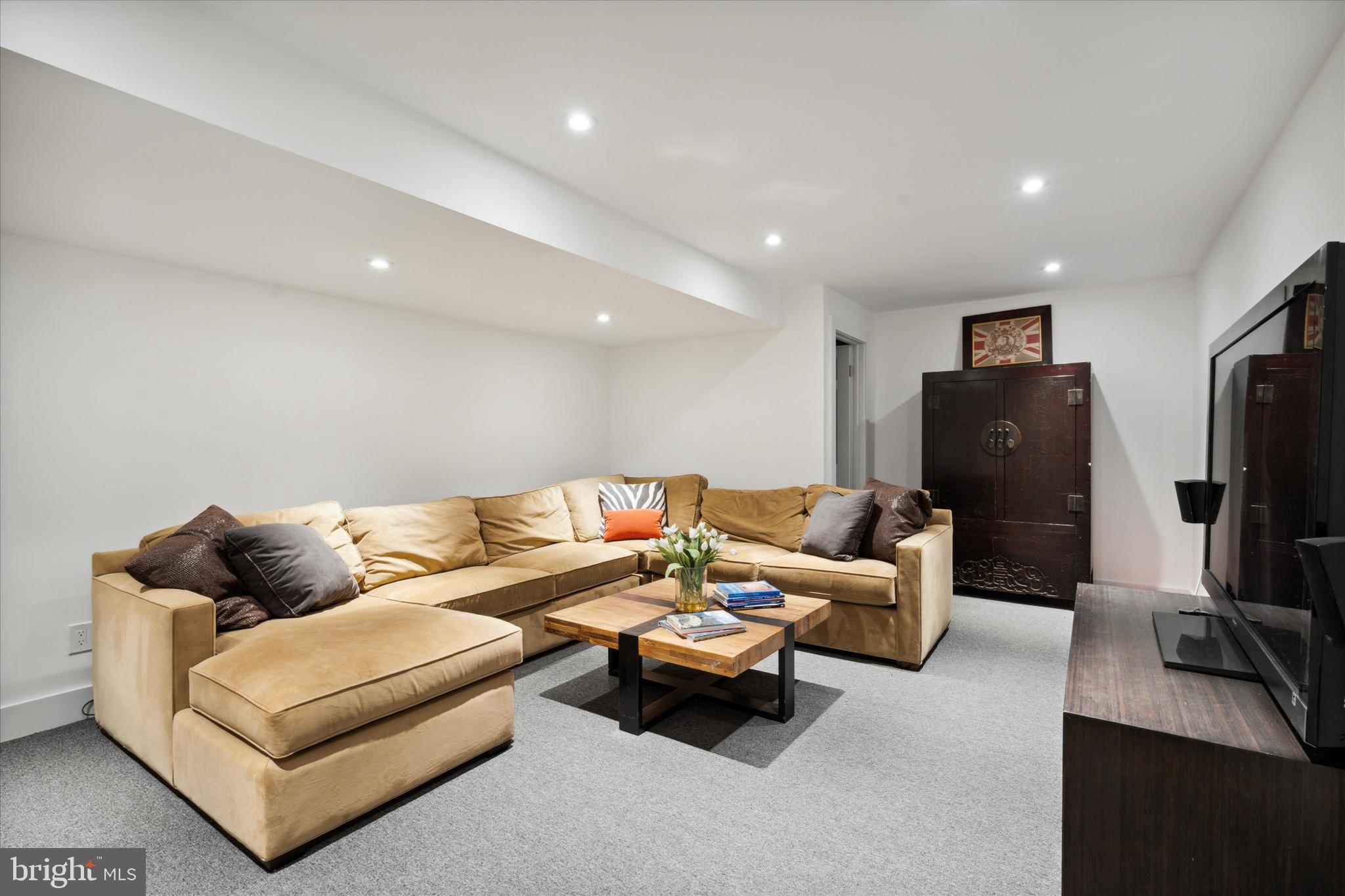 WYLLPEN FARM - Residential