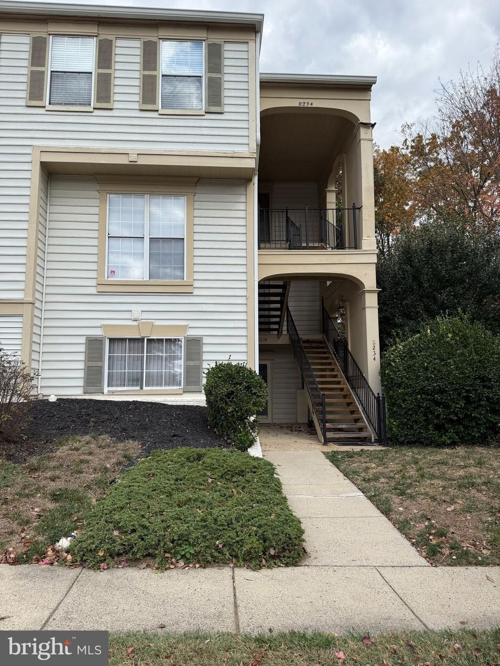 Photo of 8234 Winstead Place #101, MANASSAS, VA 20109 (MLS # VAPW2106608)