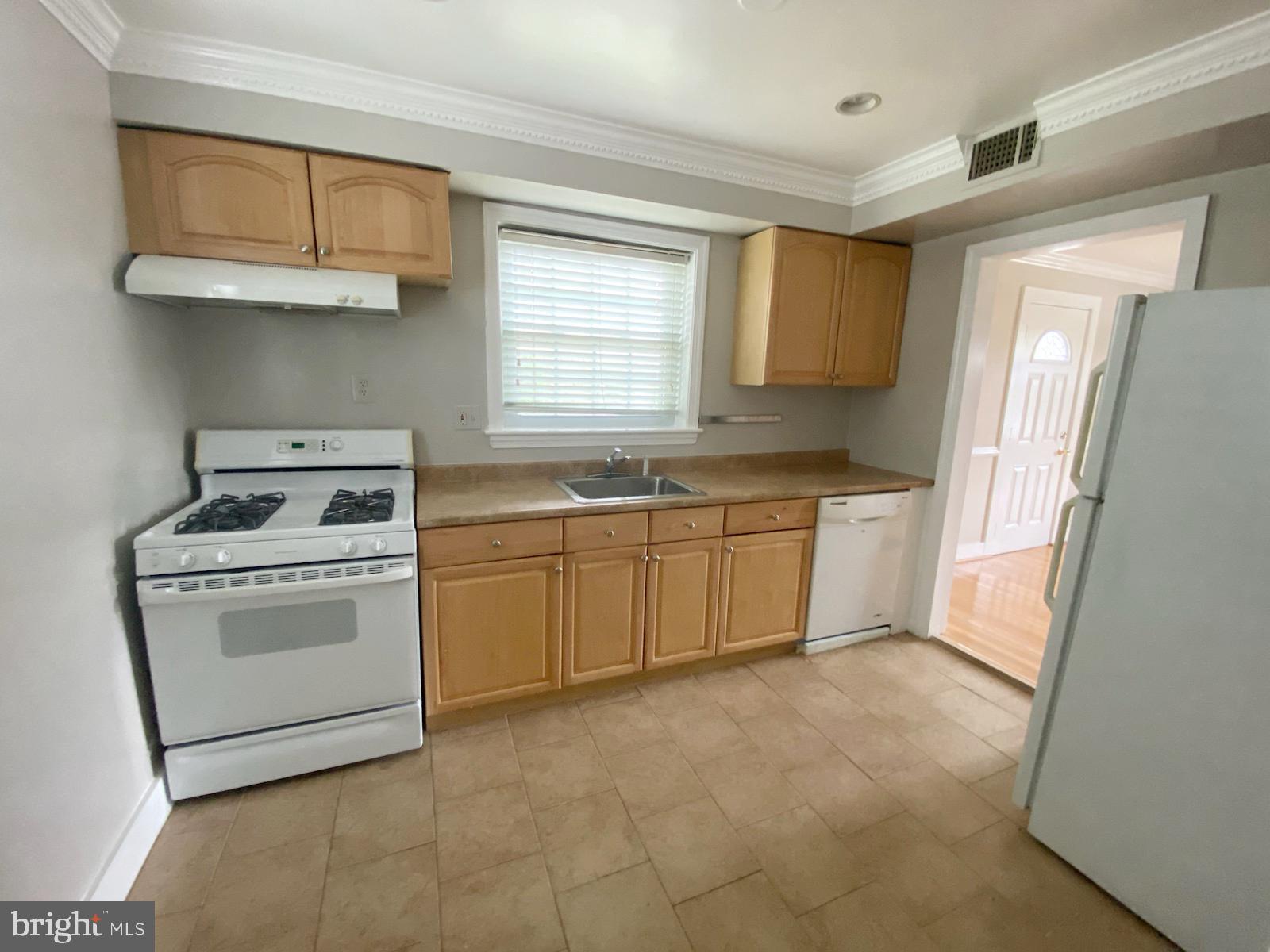 WHEATON  HILLS - Residential