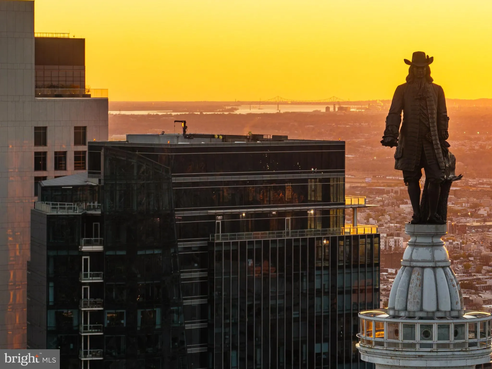 Philadelphia, Pennsylvania 19102, United States, 5 Bedrooms Bedrooms, ,7 BathroomsBathrooms,Residential,Active,104732