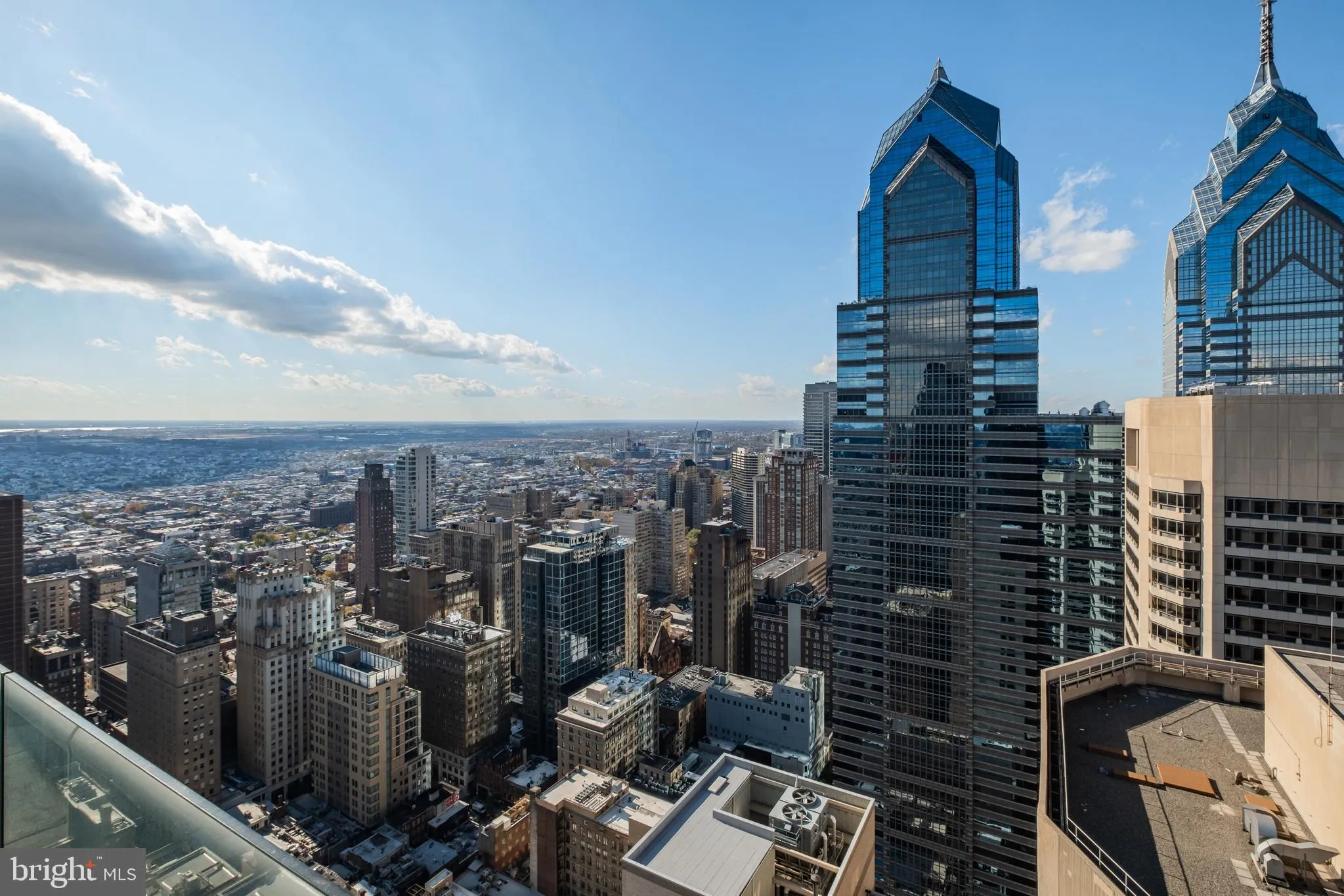 Philadelphia, Pennsylvania 19102, United States, 5 Bedrooms Bedrooms, ,7 BathroomsBathrooms,Residential,Active,104732