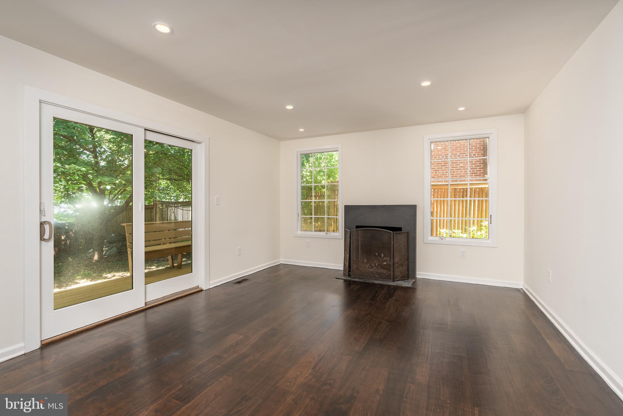 BROOKDALE - Residential