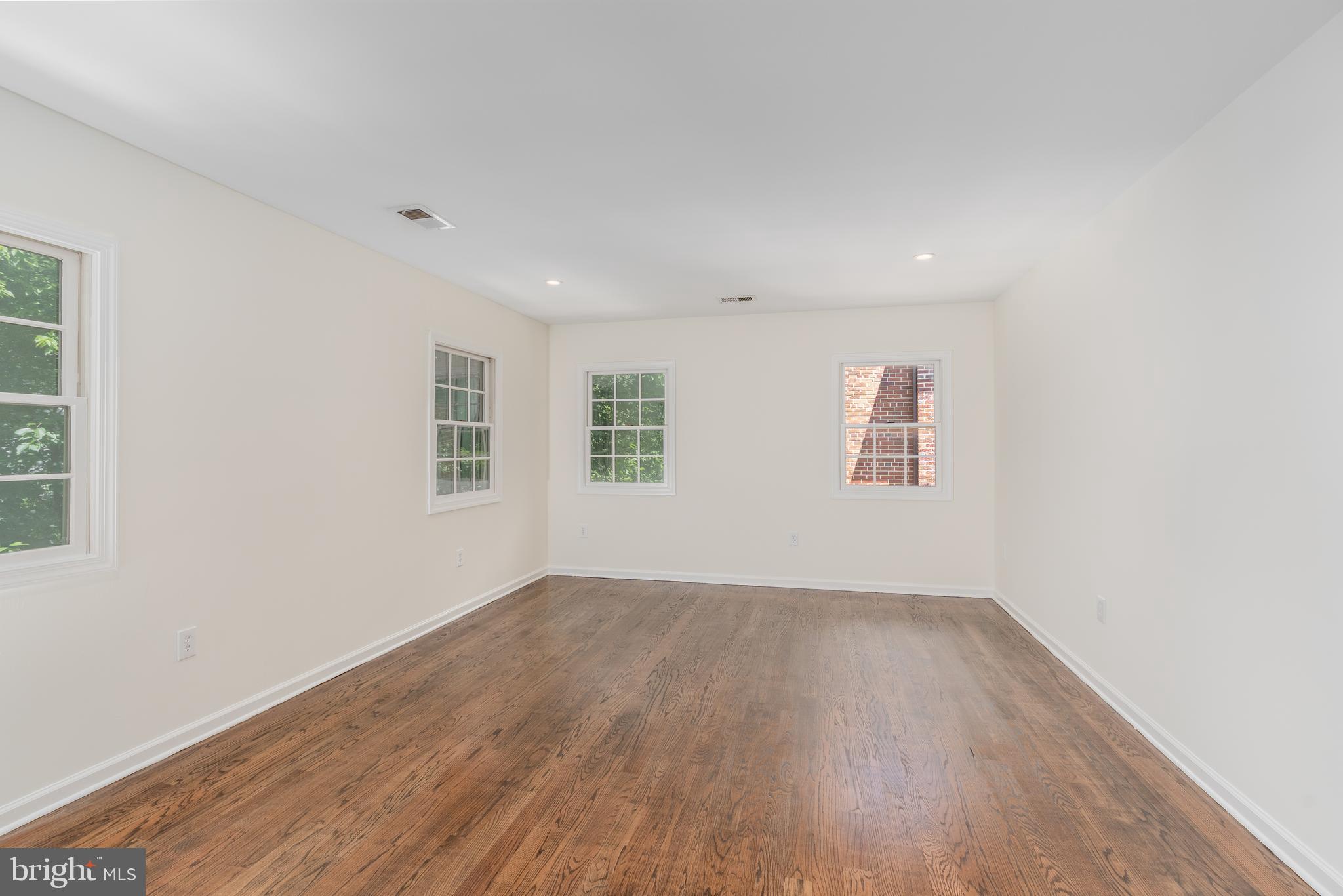 BROOKDALE - Residential