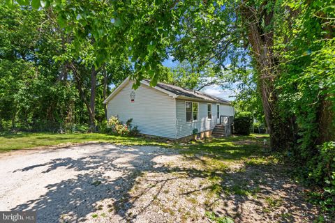7823 LEYMAR ROAD GLEN BURNIE MD 21060