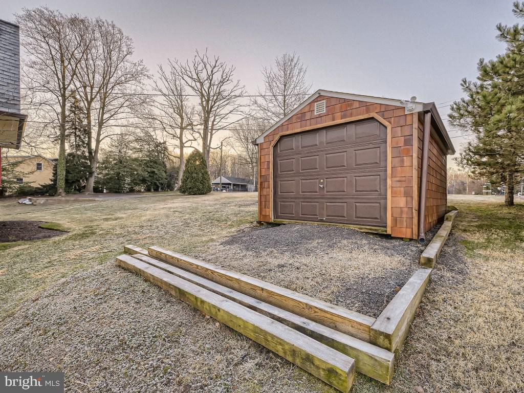 ESSEX - Residential Lease