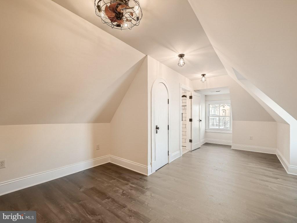 ESSEX - Residential Lease