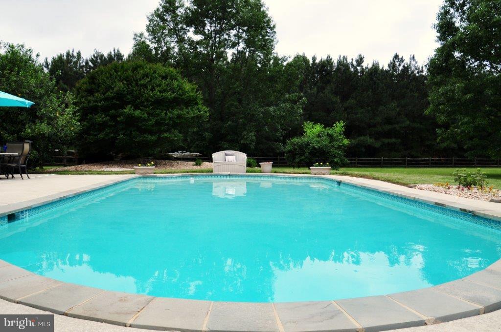 CLAIBORNE FIELDS - Residential