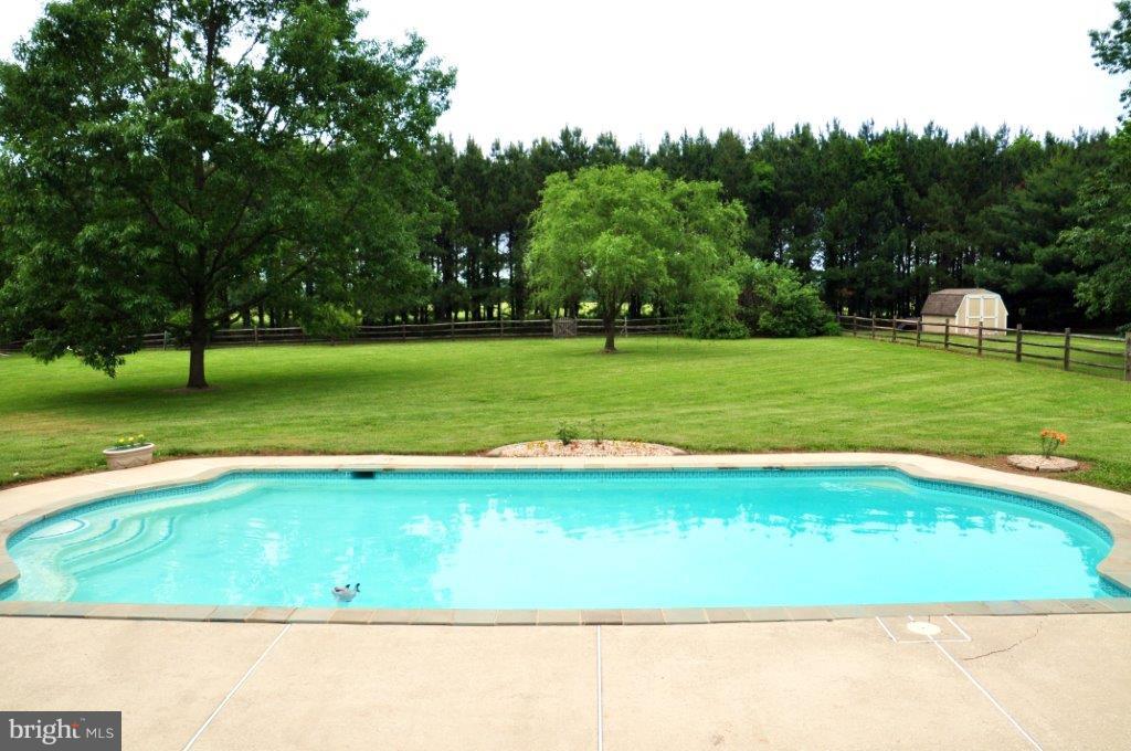 CLAIBORNE FIELDS - Residential