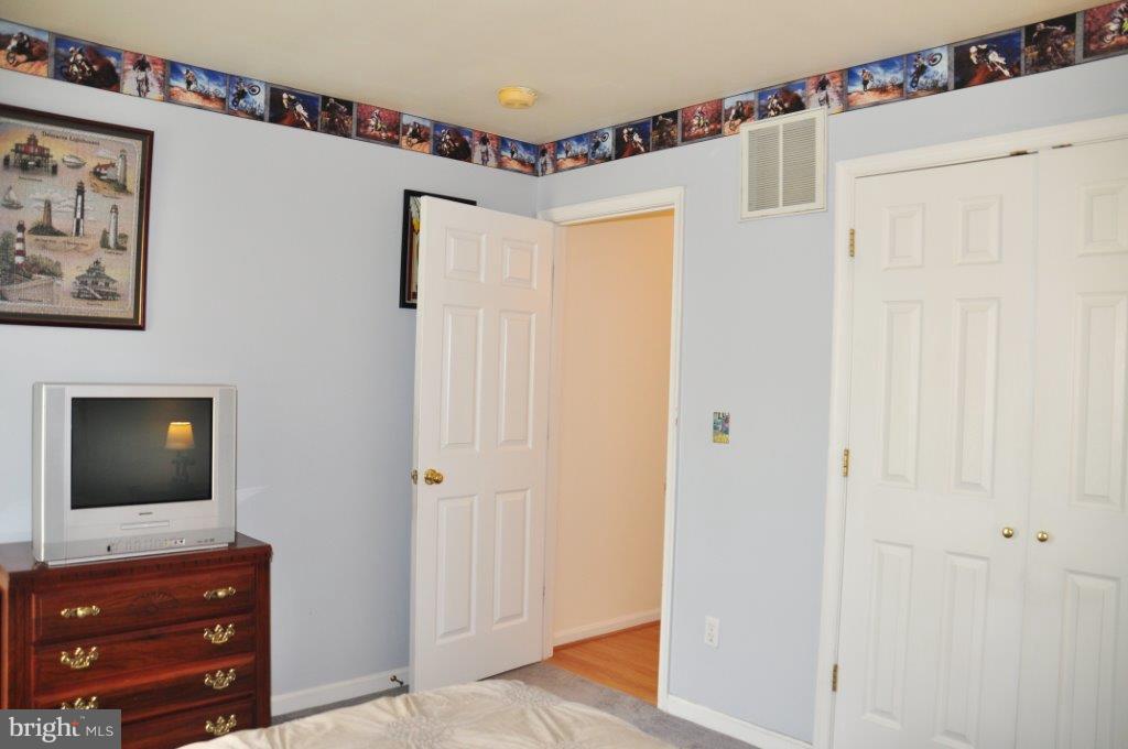 CLAIBORNE FIELDS - Residential