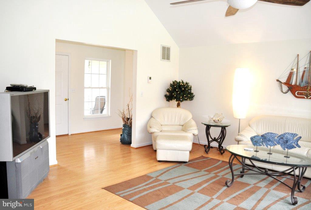 CLAIBORNE FIELDS - Residential