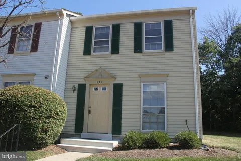 937 Holborn Court Unit 188, Sterling, VA MLS: VALO2094732