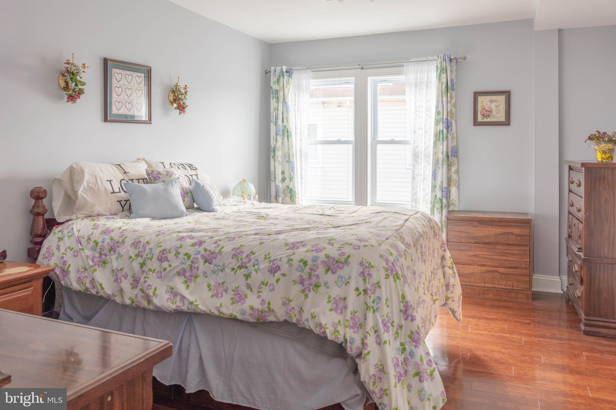 ROSEDALE - Residential