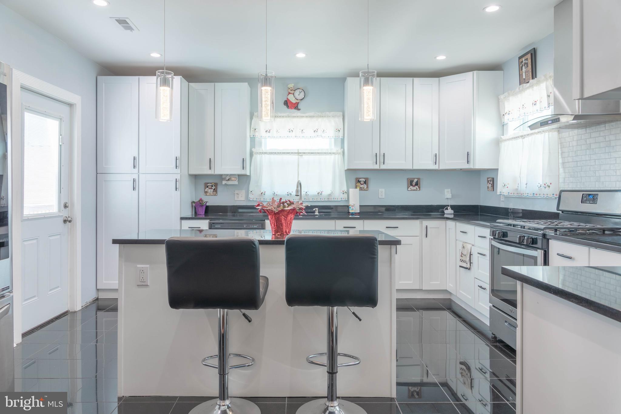 ROSEDALE - Residential