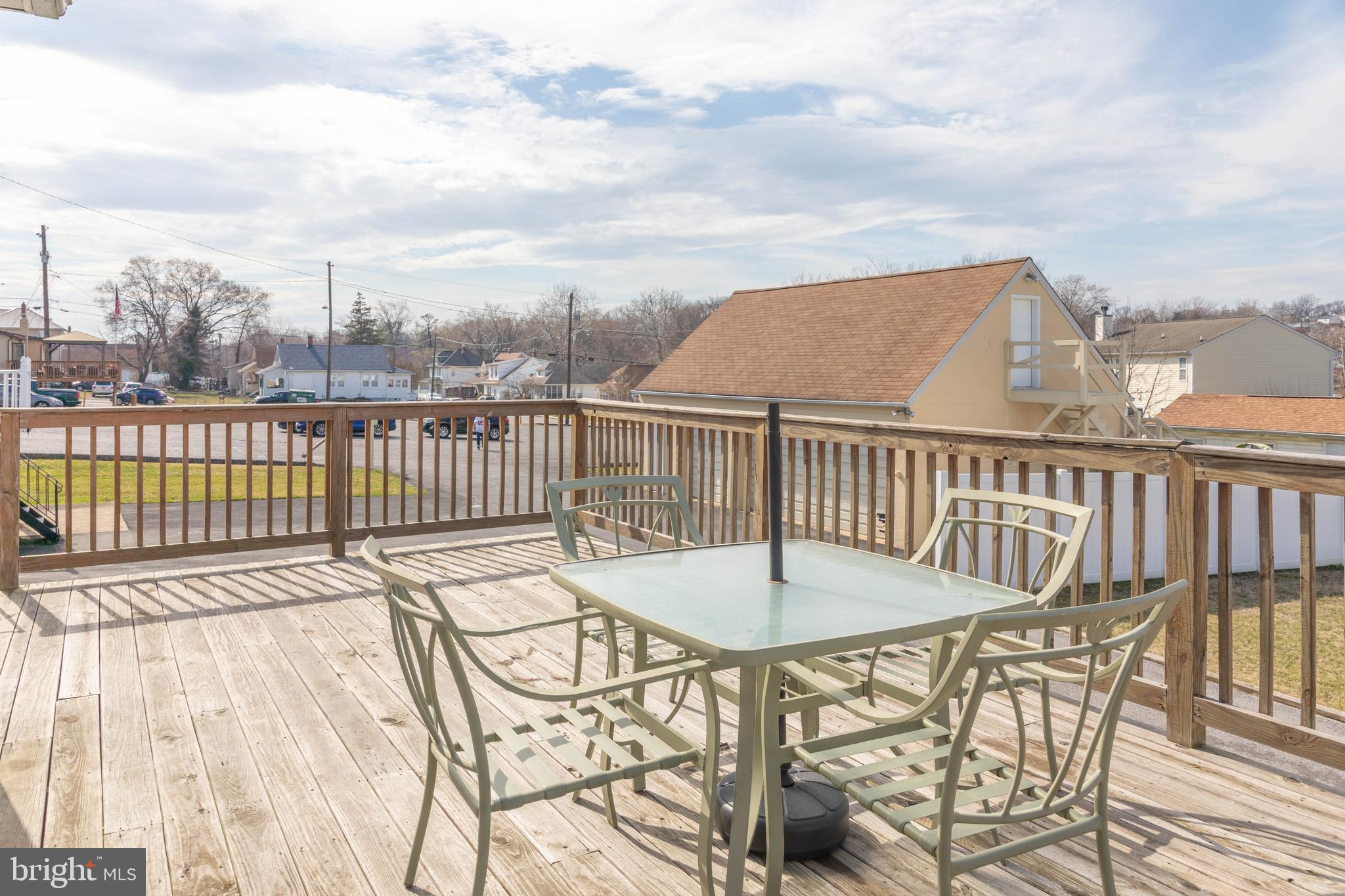 ROSEDALE - Residential