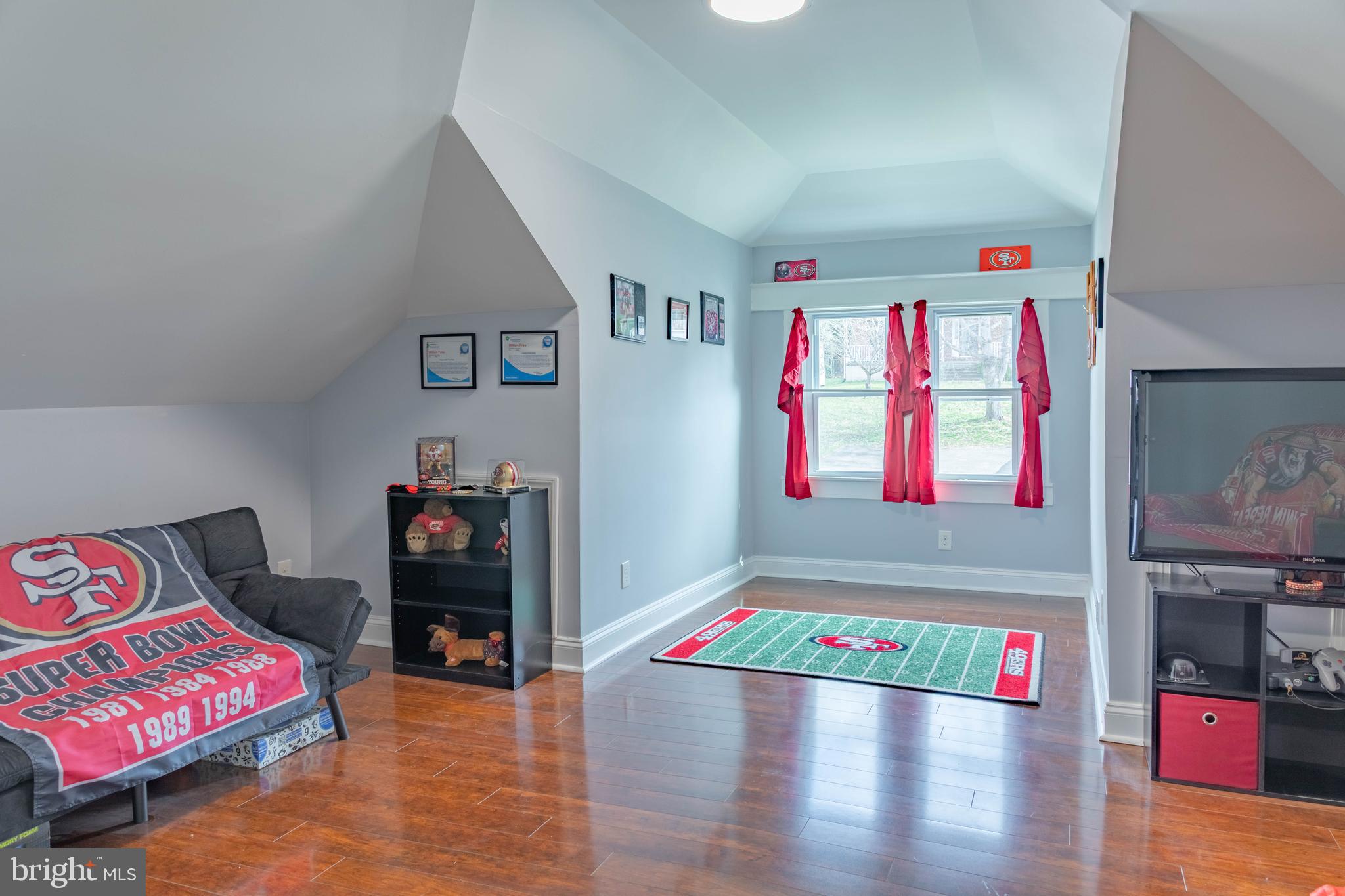 ROSEDALE - Residential