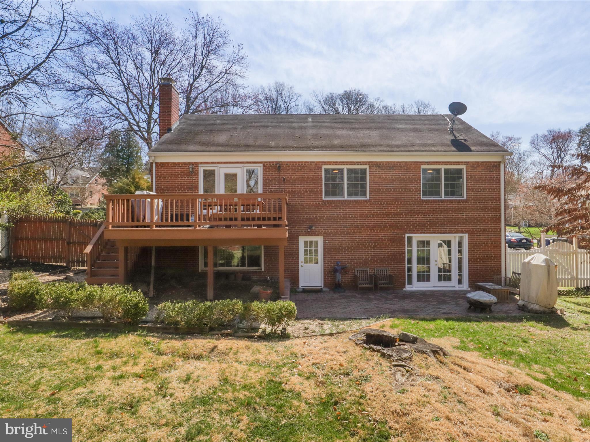 SLEEPY HOLLOW MANOR - Residential