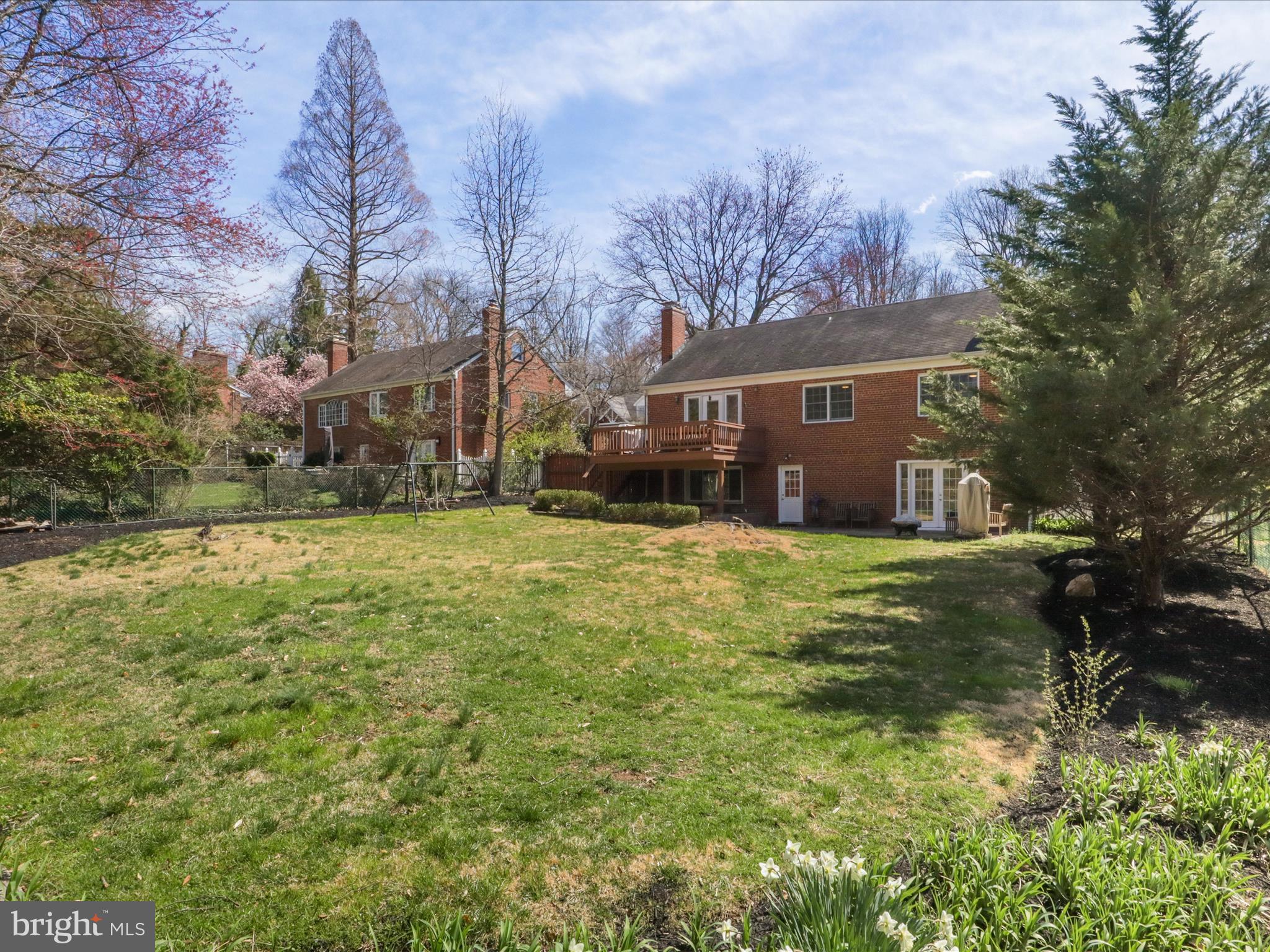 SLEEPY HOLLOW MANOR - Residential